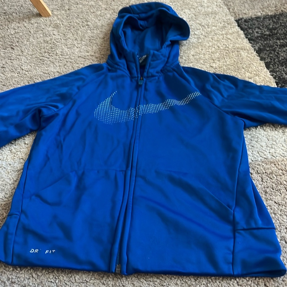 Kids Nike zip up hoodie shirt
